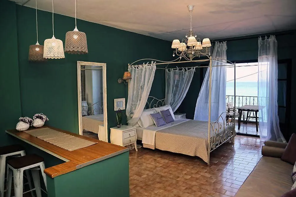 Alkionides Boutique Apartments Polychrono